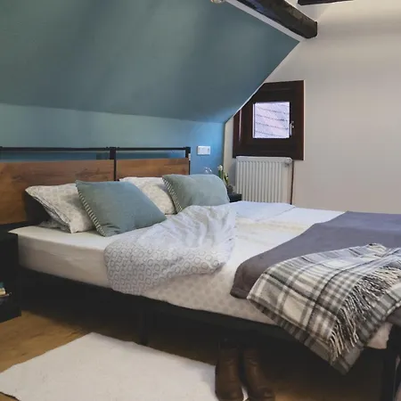 Hostel Altstadt Quartier *